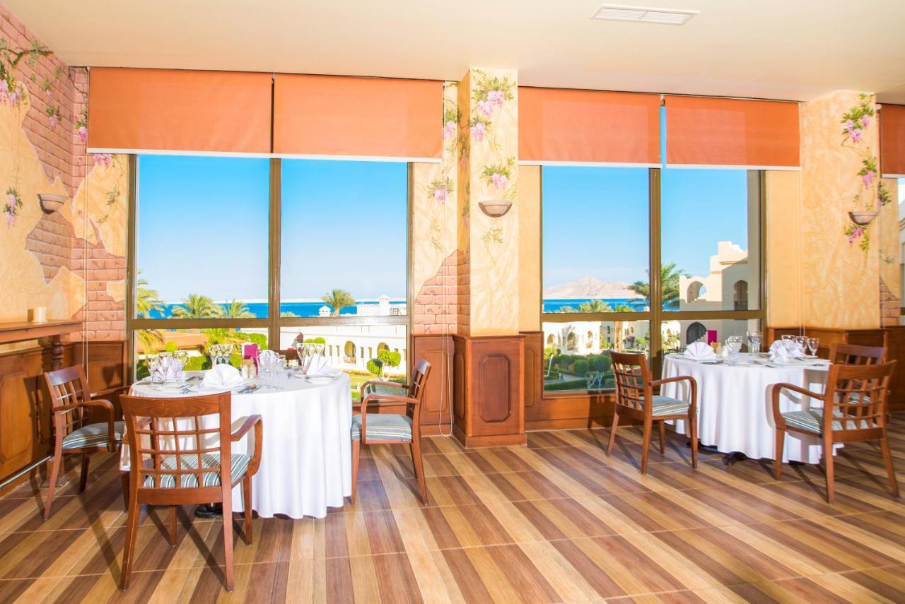 Charmillion Club Resort ชาร์มเอลชีค ภายนอก รูปภาพ Restaurant at the hotel