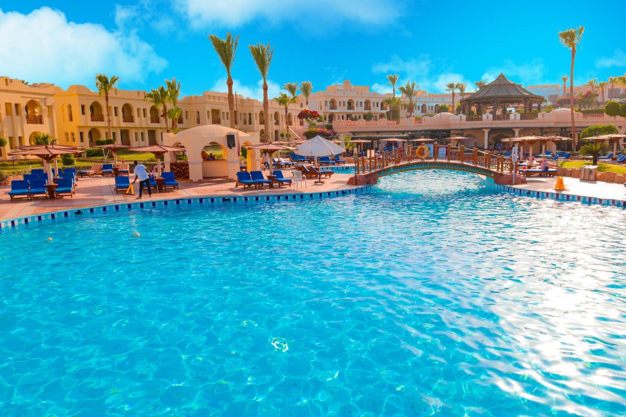 Charmillion Club Resort ชาร์มเอลชีค ภายนอก รูปภาพ The pool at the Hilton Sharm El Sheikh