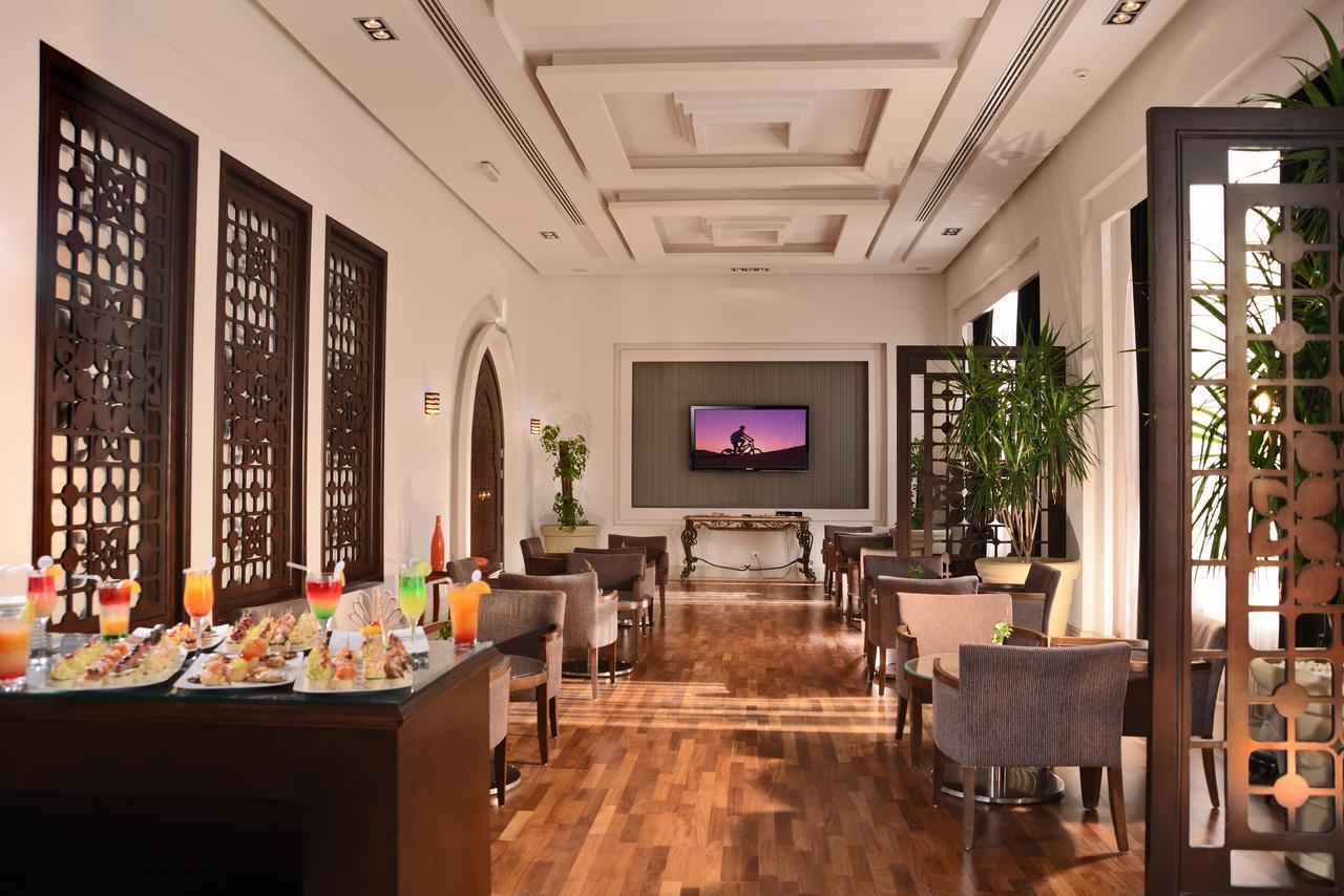 Charmillion Club Resort ชาร์มเอลชีค ภายนอก รูปภาพ The lounge at the airport